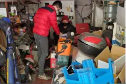 深夜机场，一阿姨“拦”下这个90后上海金山小伙子，只为表示感谢图片