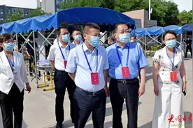 张强赴我市部分中考考点巡考图片