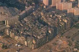从多部影视作品中，回顾昔日的“暗黑之城”-九龙城寨！图片