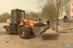 敦当高速项目公司帮助阳关中学解难题图片