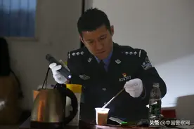 【致敬公安英雄】许奎：做刑警就绝不会放过一个坏人图片
