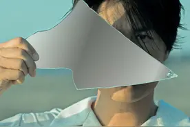 今日这几张新专辑，逼着我们周末宅家听歌图片