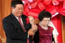 曹德旺盖大房子给哥哥住，太太很不开心，曹总之后的操作太牛图片