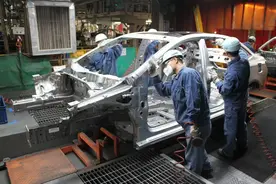 振奋！上汽乘用车南京基地开启生产爬坡图片