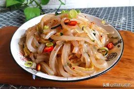 做凉粉真简单，记住这个比例，Q弹爽滑超好吃，赶紧收藏试试吧图片