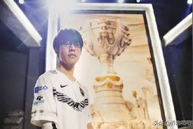 Theshy｜横空出世，莽羞男，阅尽联盟春色；天魔下凡，搅周天寒彻图片