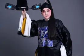 刘亚妮《夜逃》选段图片