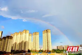 美图丨一场太阳雨 湘潭的天空挂起双彩虹图片