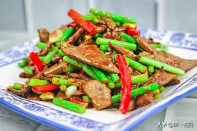 猪肝好吃有技巧，大厨教你清洗和腌制方法，做出来鲜嫩入味特下饭图片