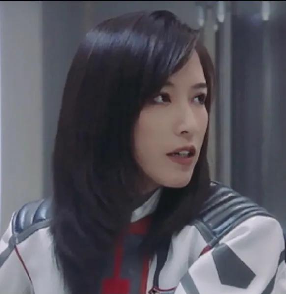 关于奥特曼小说（五本奥特曼同人小说）