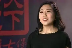 周姑娘带着母亲留下的一个木盒来鉴宝，专家却说：不给红包不鉴定图片