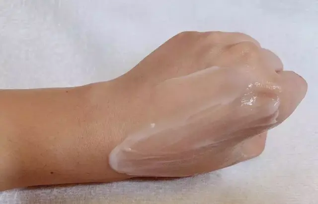 不粘糊的身体乳