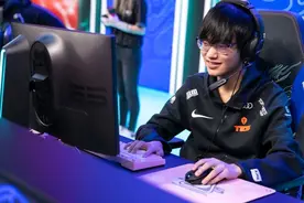 Knight反向大招致敬韦神？第一视角曝光，我们欠他一个道歉图片