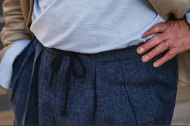 这些霸屏杂志的西裤，正是你还没来得及减肥的通勤神器图片