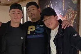 霍建华晒了一张照片得罪唐嫣粉丝：这样做太不合适了图片
