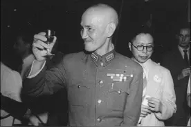 原广州军区副政委，1950年接受一秘密任务，2年后妻子却提出离婚图片