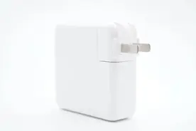苹果14英寸MacBook Pro原装67W PD快充充电器深度拆解图片