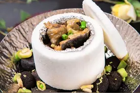 盐焗飘香甲鱼、香草盐焗生蚝、盐焗鹅掌翅图片