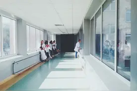 王健林的一个小项目：60亿成都医院封顶之后图片