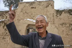 大山里七旬老人住百年窑洞院，窑洞里还使用的老物件，看你见过吗图片