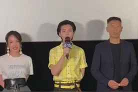 鹿晗突遭女粉告白，看到女粉的颜值，网友：妹子，你看我行不？图片