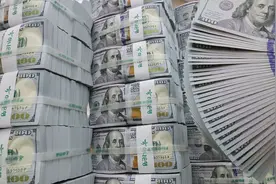 美国大放水9万亿，导致全球通货膨胀，普通人如何守好钱包？图片