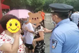 突发暴雨，数百游客被困梧桐山，结果……图片