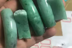 玉手镯断裂了，寓意着他与你的缘分也尽了吗？何不试试镶嵌图片