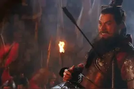 晁盖人强马壮为何输给宋江？从他俩对吴用的态度中，就已埋下伏笔图片