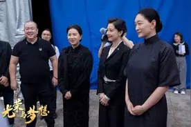 献礼剧《光荣与梦想》火热拍摄中 导演刘江：追求艺术真实化，将“伟人”回归“凡人”图片