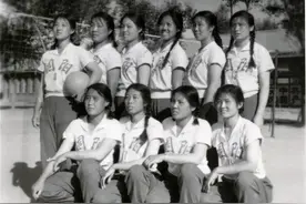 王昺：一群天津女知青在内蒙包头的“意外之喜”，可惜勃焉忽焉图片