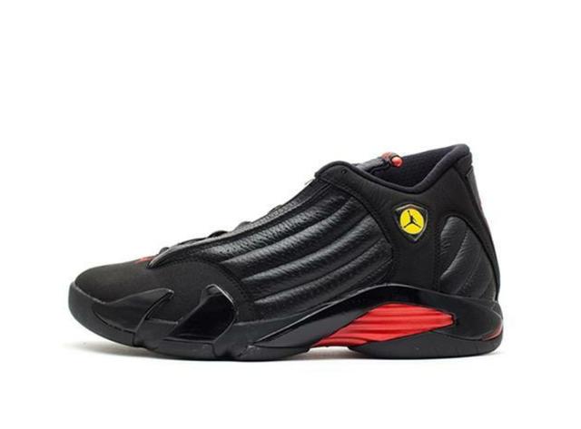 aj14(黑红 最后一投)——1998aj13(熊猫)——1997aj12(百家衣)