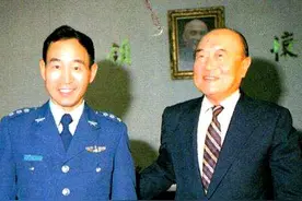 杜新立王中荣，杀害六名战友叛逃韩国，北海舰队全部出动逼其放人图片
