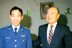 杜新立王中荣，杀害六名战友叛逃韩国，北海舰队全部出动逼其放人图片