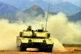 中国VT-4主战坦克对比印度阿琼主战坦克差别到底多大图片