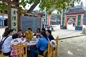 小雪初下，来青川搓一顿“碳烧铜火锅”图片