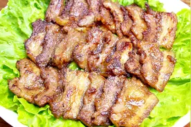 五花肉这样做真好吃，老公隔三差五要吃一次，比韩国烤肉好吃多了