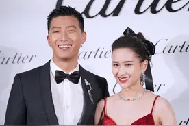 窦骁的富贵情史，与2位富家女擦肩而过后，靠魅力征服了赌王千金图片