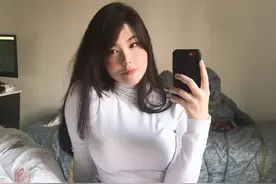 巴西女辅助mayumi最新ins照，中国风裙子美哭网友：这谁顶得住！图片