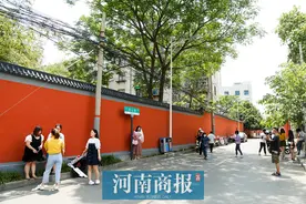 甜蜜暴击！郑州这个“网红”打卡地，小情侣、闺蜜团今天都来了图片