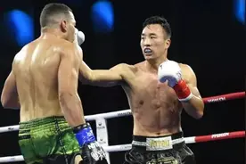 散打战泰拳，贾奥奇一晚连斩2名泰拳王获总冠军！图片