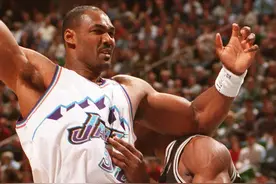 卡尔马龙！NBA历史级别恶棍，铁肘飞踢恶意伤人，场下人品更差图片