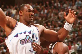 卡尔马龙！NBA历史级别恶棍，铁肘飞踢恶意伤人，场下人品更差图片