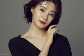 女人忘不掉前男友的表现，会留下这3种“痕迹”，遮掩不了图片