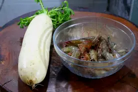 1根萝卜1碗虾，教你新吃法，简单一做，营养翻倍，大人小孩都爱吃图片