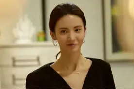 为什么女霸总的妆，看起来那么简单却又那么有钱？图片