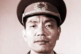 中野血战汝河，虎将尤太忠1个旅阻击敌军3个师，邓小平：打得好图片