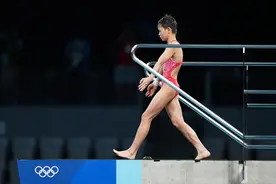 14岁小丫全红蝉昵称“杏哥”，去年她还不够参赛年龄，今年就登上奥运之巅图片