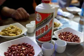 喝了几十年白酒，这些冷知识知道的人不多，学会酒桌上可以吹牛了图片