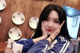艾比放弃女装后，果然五官好的人，是男是女都好看！图片